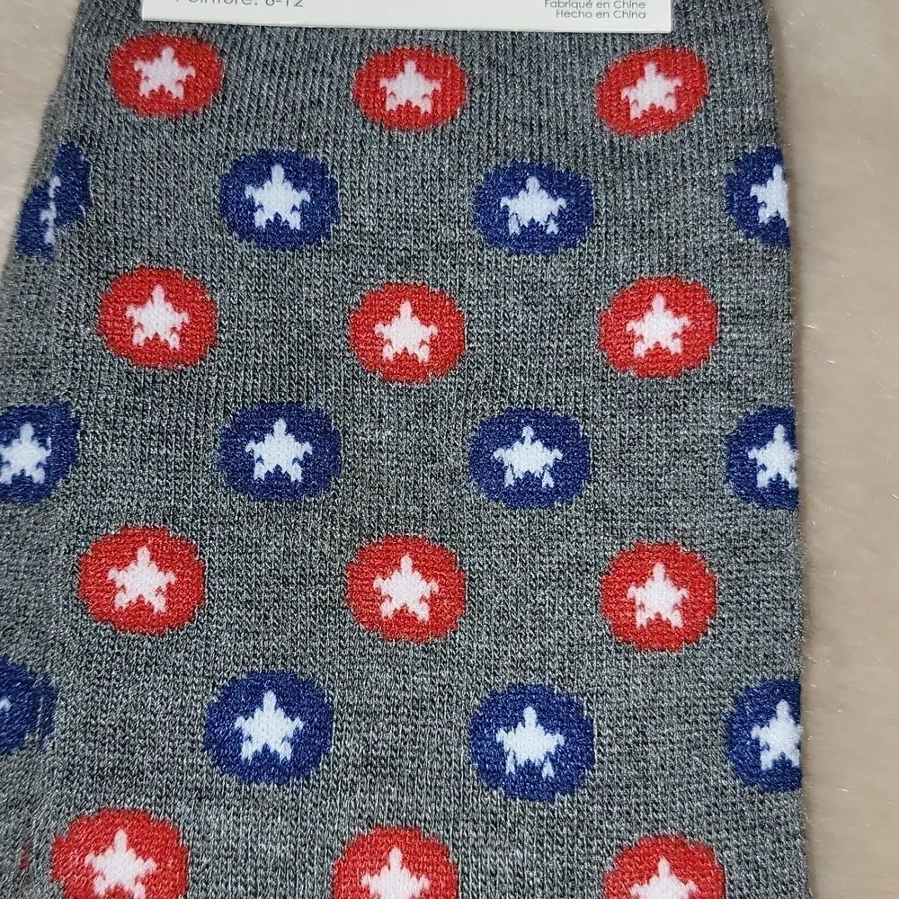 FUNKY SOCKS MEN'S GRAY WITH RED, WHITE AND BLUE STARS CREW SOCKS, NEW WITH TAGS!
